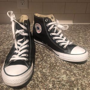 Converse high tops black woman 10 men 8